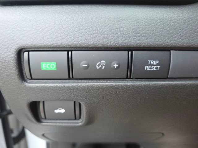 New 2025 Nissan Sentra SV w/ SV Premium Package image 13