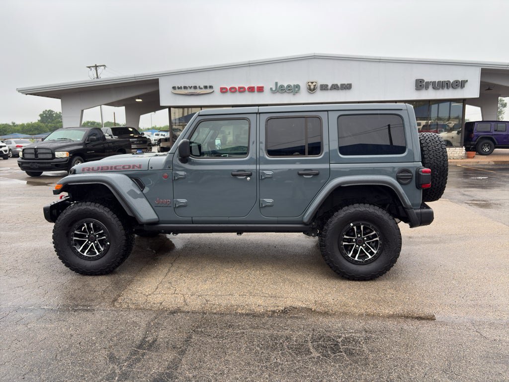 New 2025 Jeep Wrangler Unlimited Rubicon AWD/4WD image 8