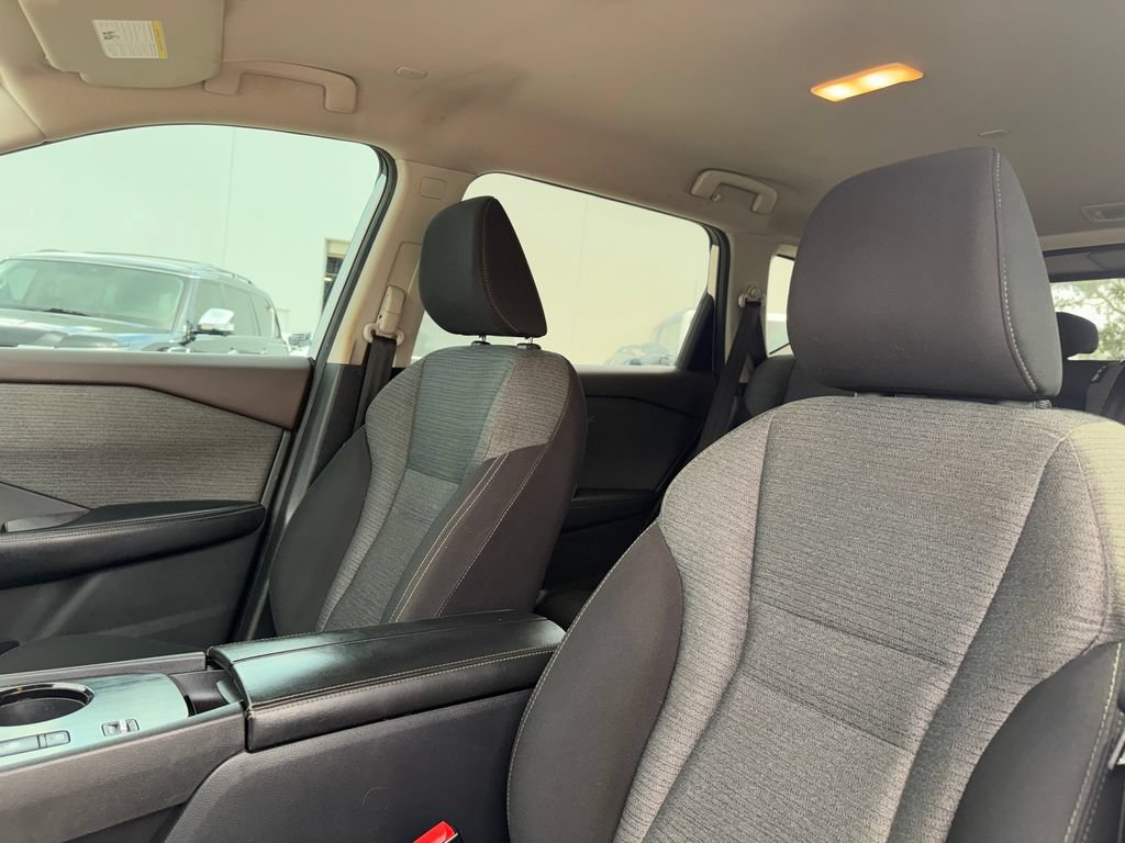 Used 2022 Nissan Rogue SV FWD image 10