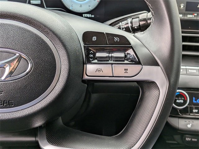 Used 2023 Hyundai Elantra SEL w/ Convenience Package image 16