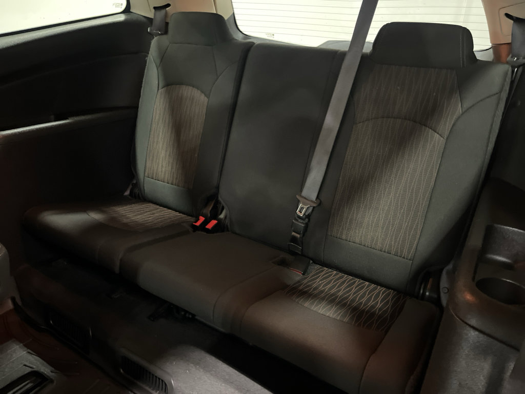 Used 2015 Chevrolet Traverse LT AWD/4WD image 30