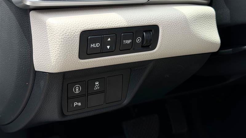 Used 2018 Honda Accord Touring image 22