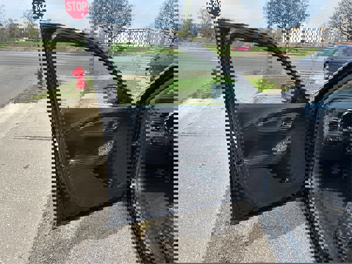 Used 2016 Chevrolet Impala LTZ FWD image 23