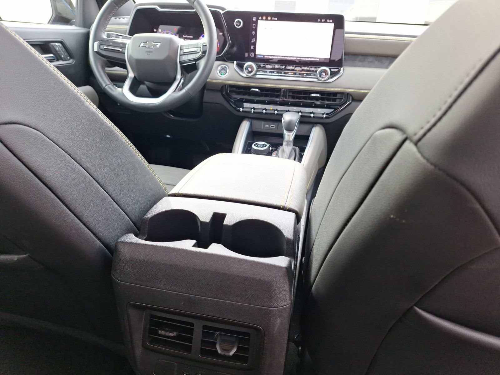 Used 2023 Chevrolet Colorado ZR2 w/ ZR2 Convenience Package III image 34