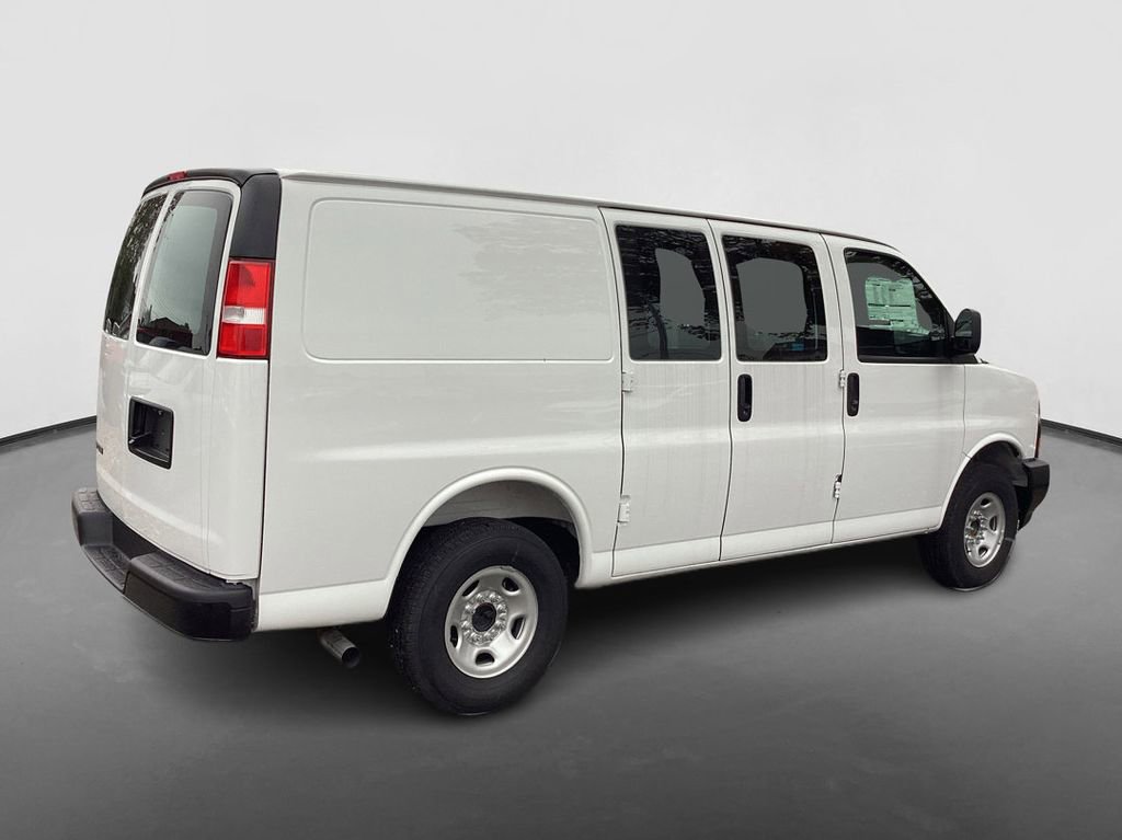 New 2025 Chevrolet Express 2500 image 5
