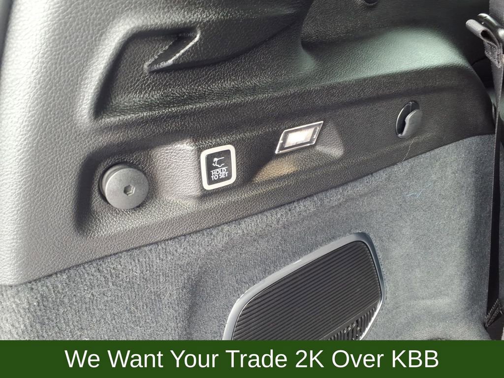 Used 2023 Jeep Grand Cherokee L Summit w/ Advanced Protech Group IV image 17