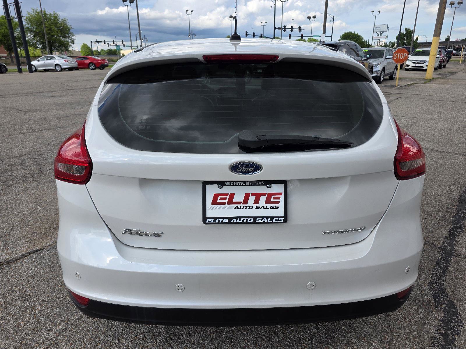 Used 2018 Ford Focus Titanium FWD image 6