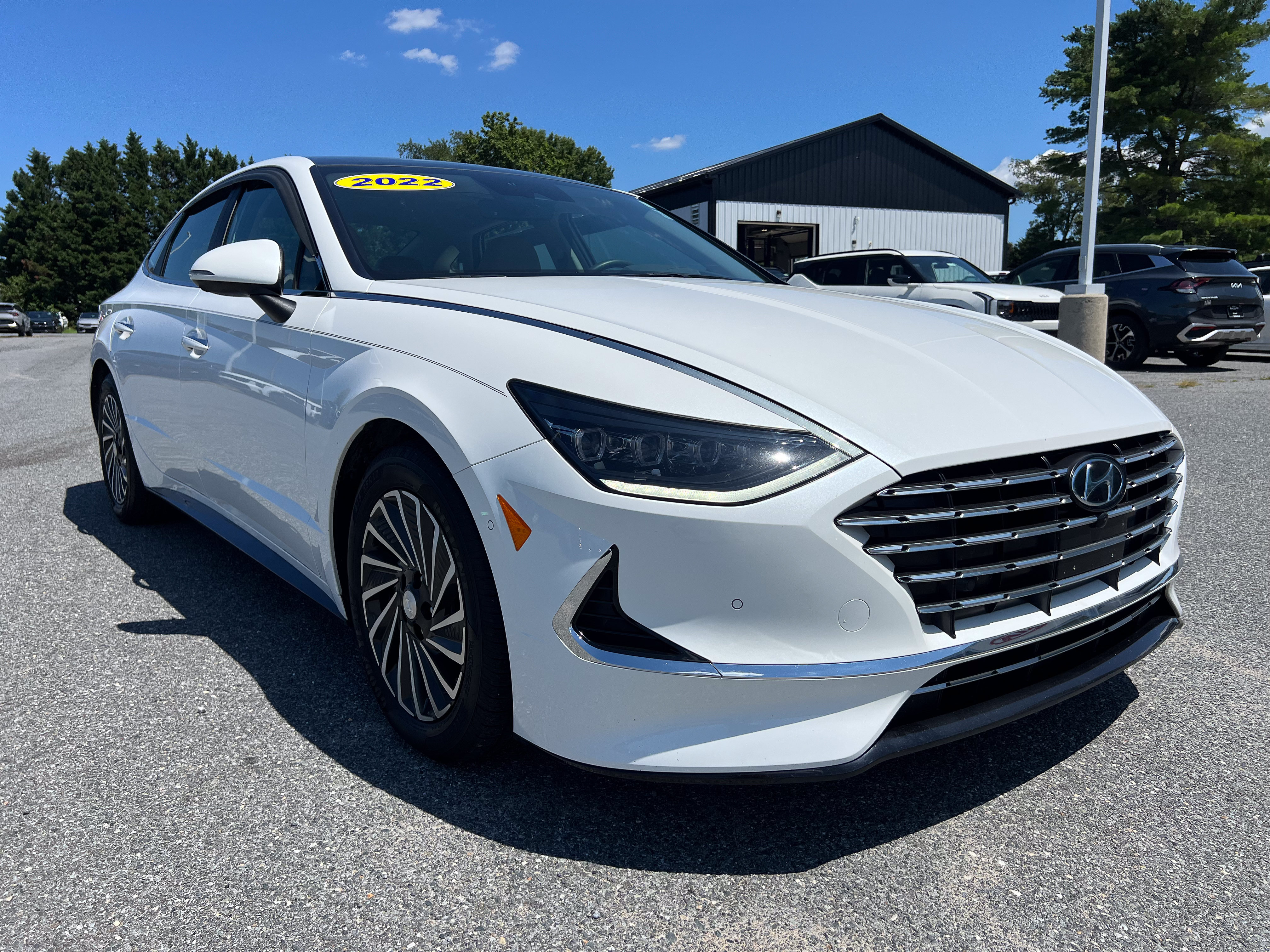 Used 2022 Hyundai Sonata Limited FWD image 9