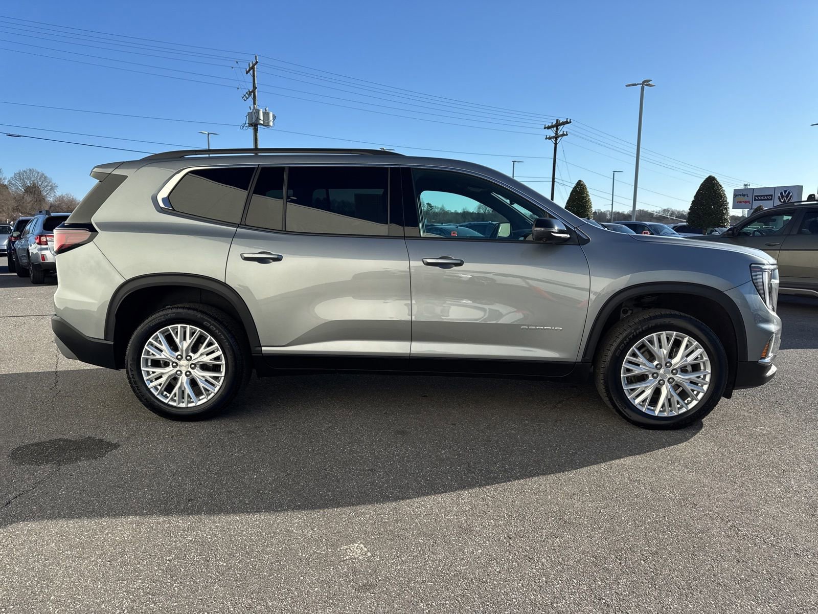 Used 2024 GMC Acadia Elevation w/ Luxury Package image 7