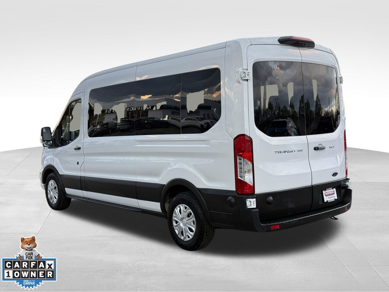 Used 2024 Ford Transit 350 XLT RWD image 3