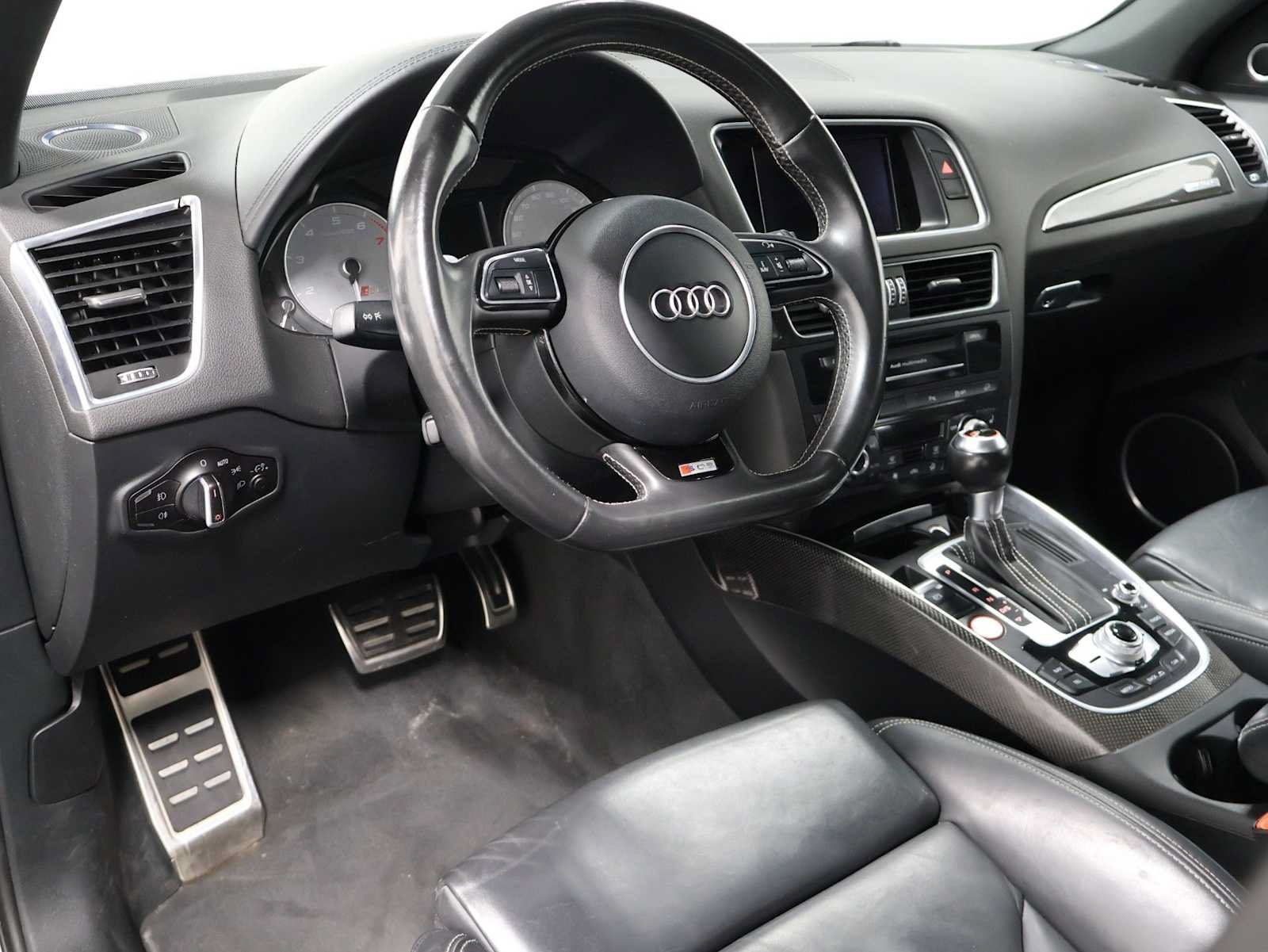 Used 2016 Audi SQ5 Premium Plus w/ Technology Package AWD/4WD image 4