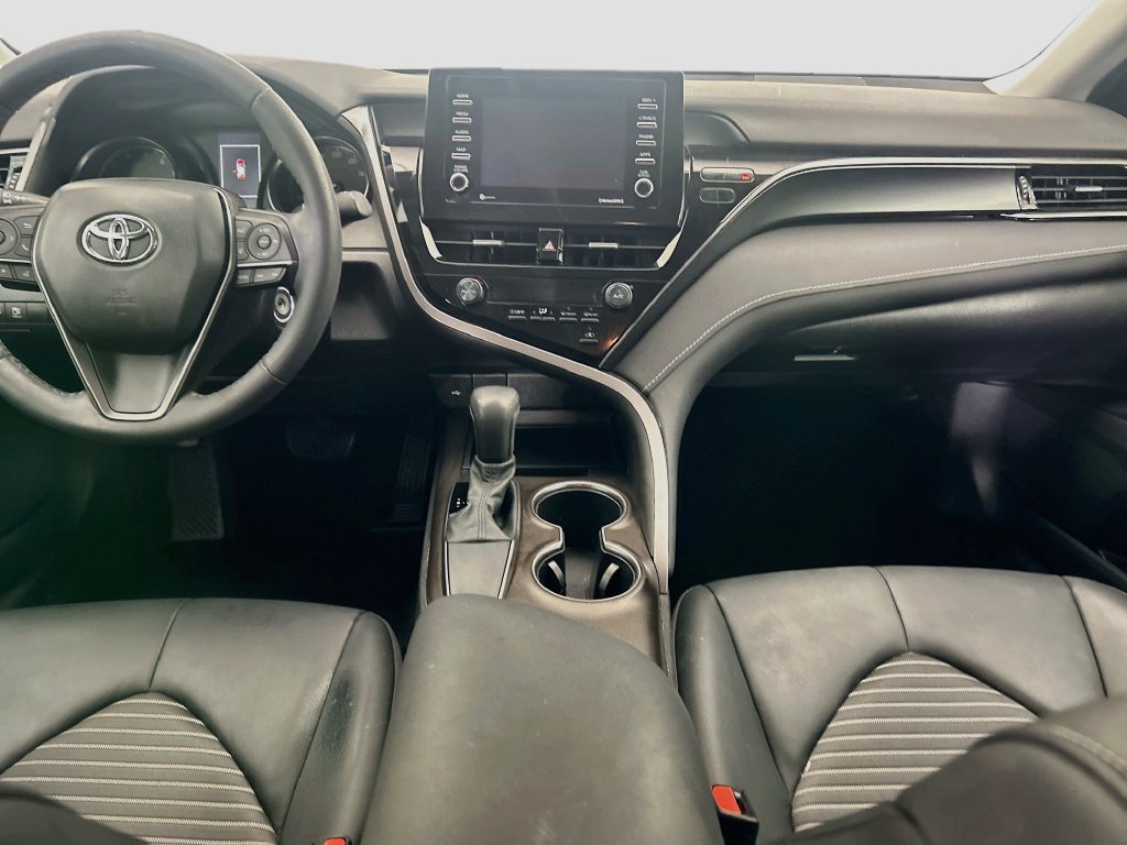 Used 2021 Toyota Camry SE w/ Carpet Mat Package (TMS) FWD image 13