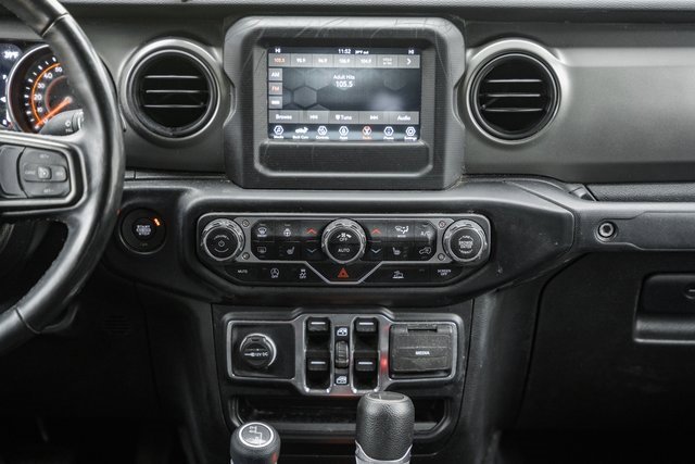 Used 2022 Jeep Gladiator Willys image 29