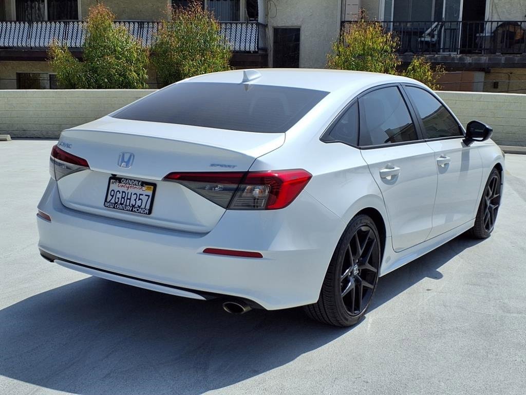 Used 2023 Honda Civic Sport image 4