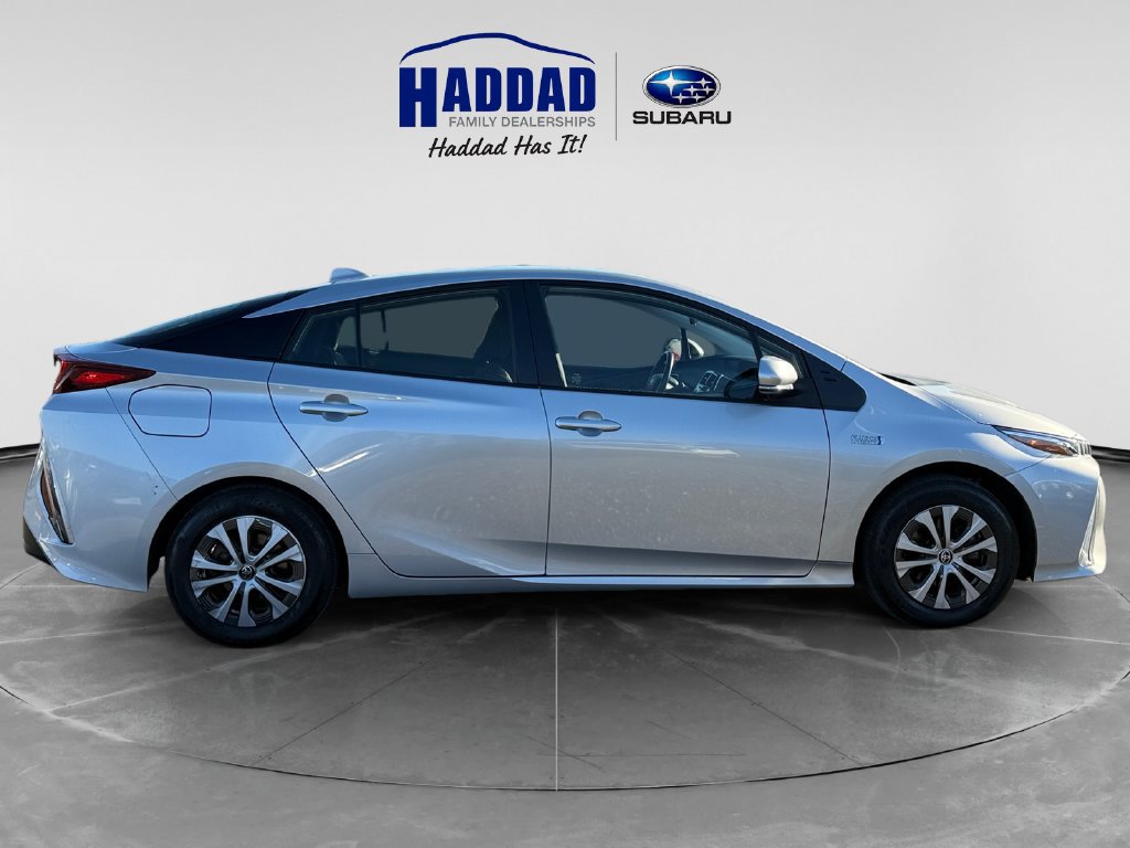 Used 2022 Toyota Prius Prime LE FWD image 6