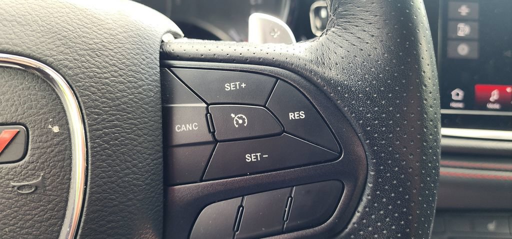 Used 2025 Dodge Durango GT AWD/4WD image 28
