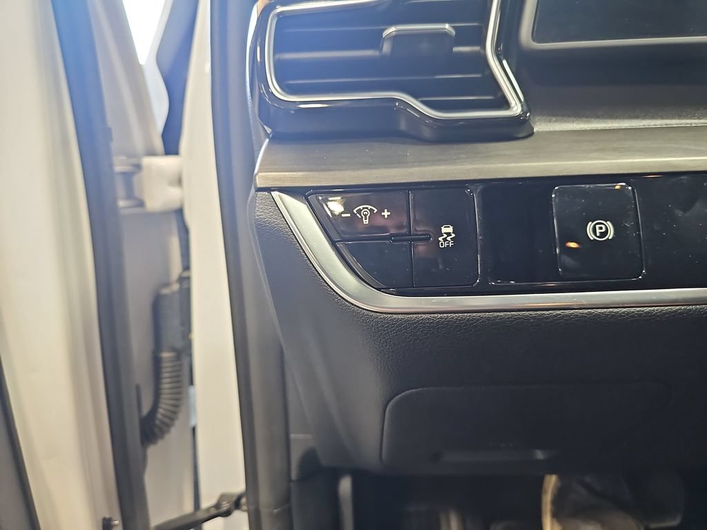 Certified 2023 Kia Sportage X-Line AWD/4WD image 26