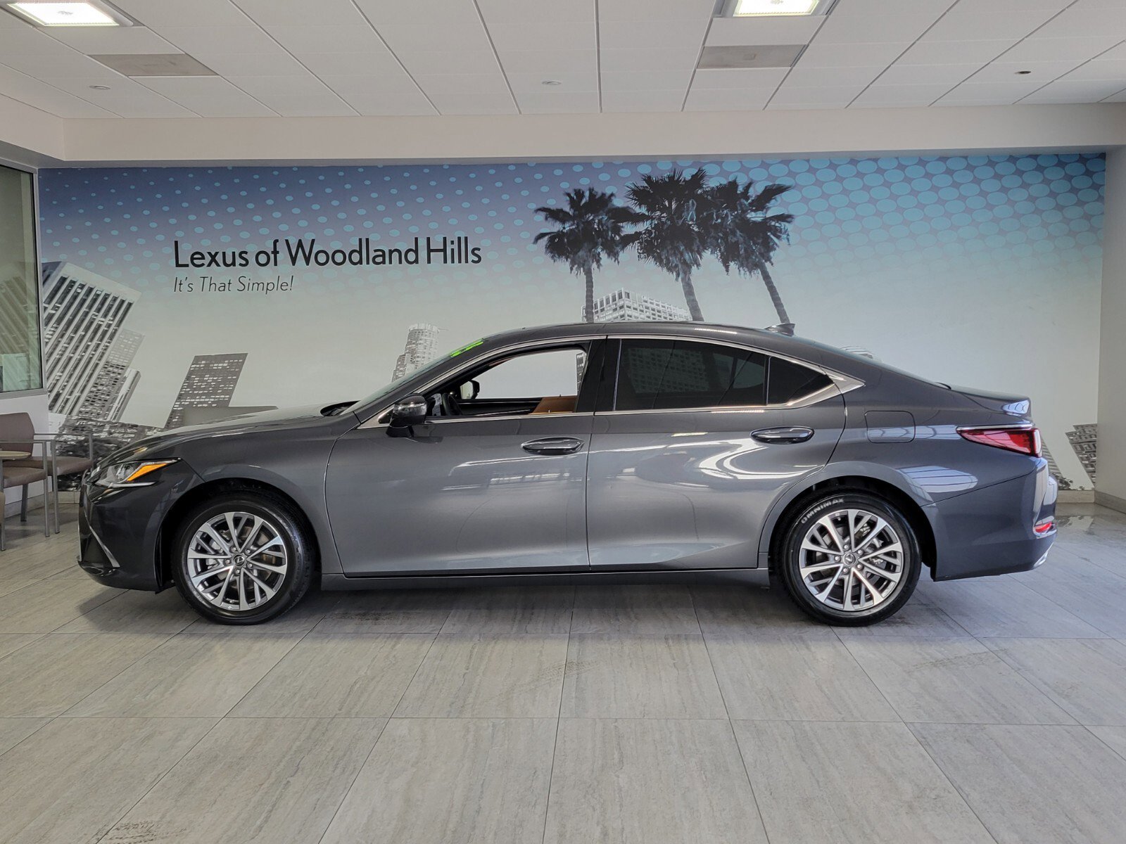 Used 2025 Lexus ES 350 image 2