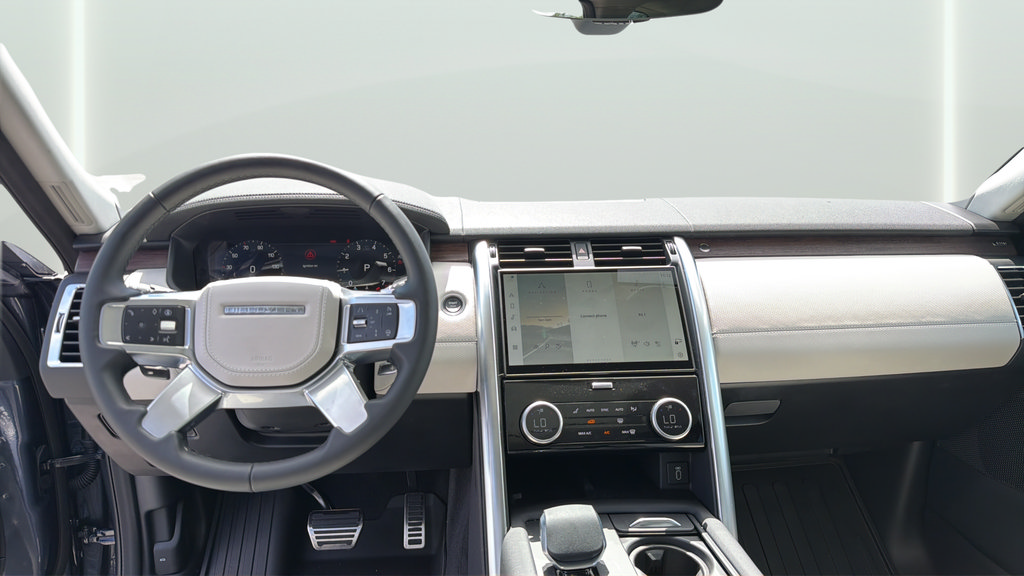 New 2026 Land Rover Discovery Dynamic SE AWD/4WD image 19