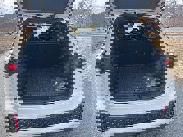 New 2025 Volkswagen Tiguan SE R-Line image 7