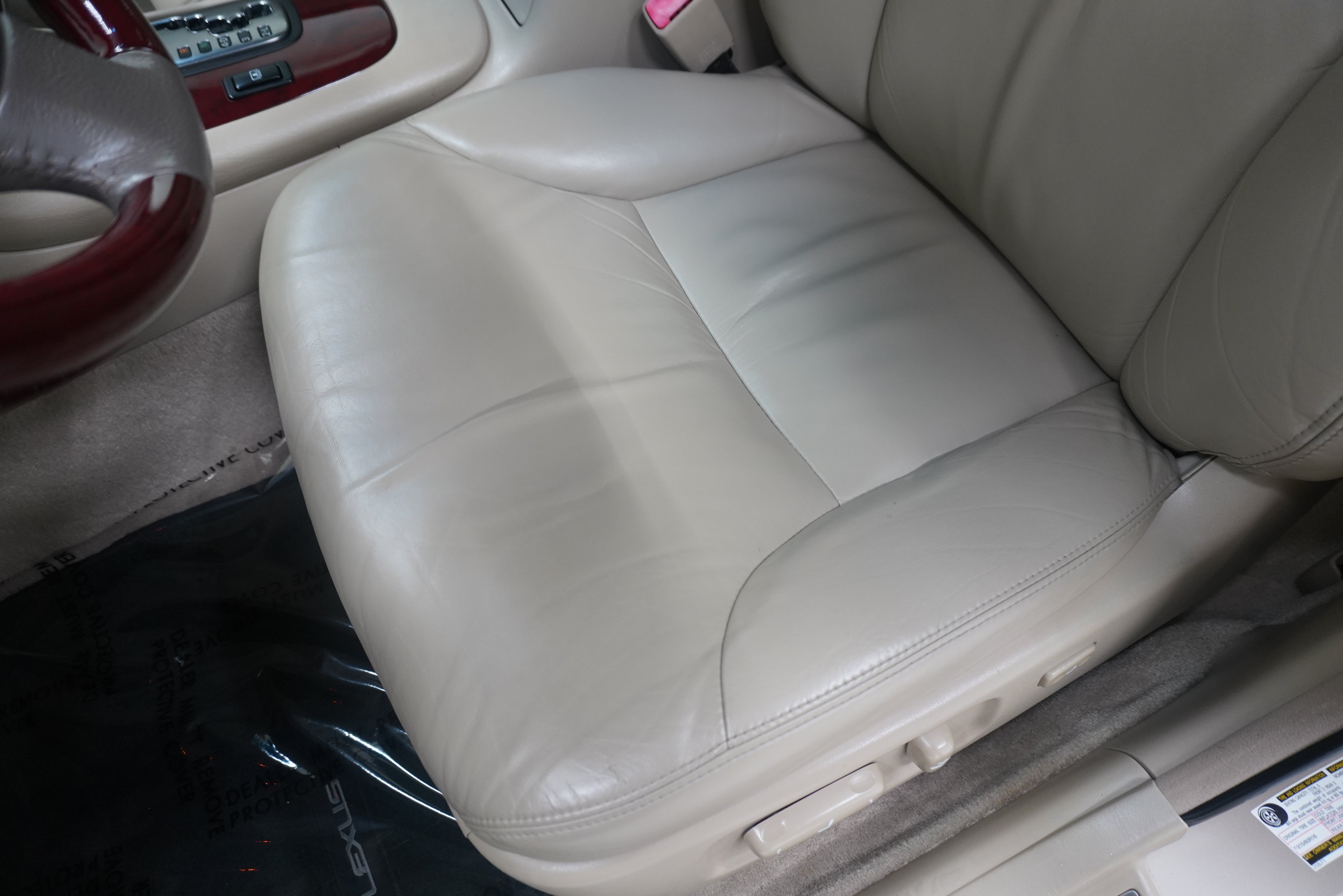 Used 2004 Lexus ES 330 w/ Premium Pkg FWD image 12