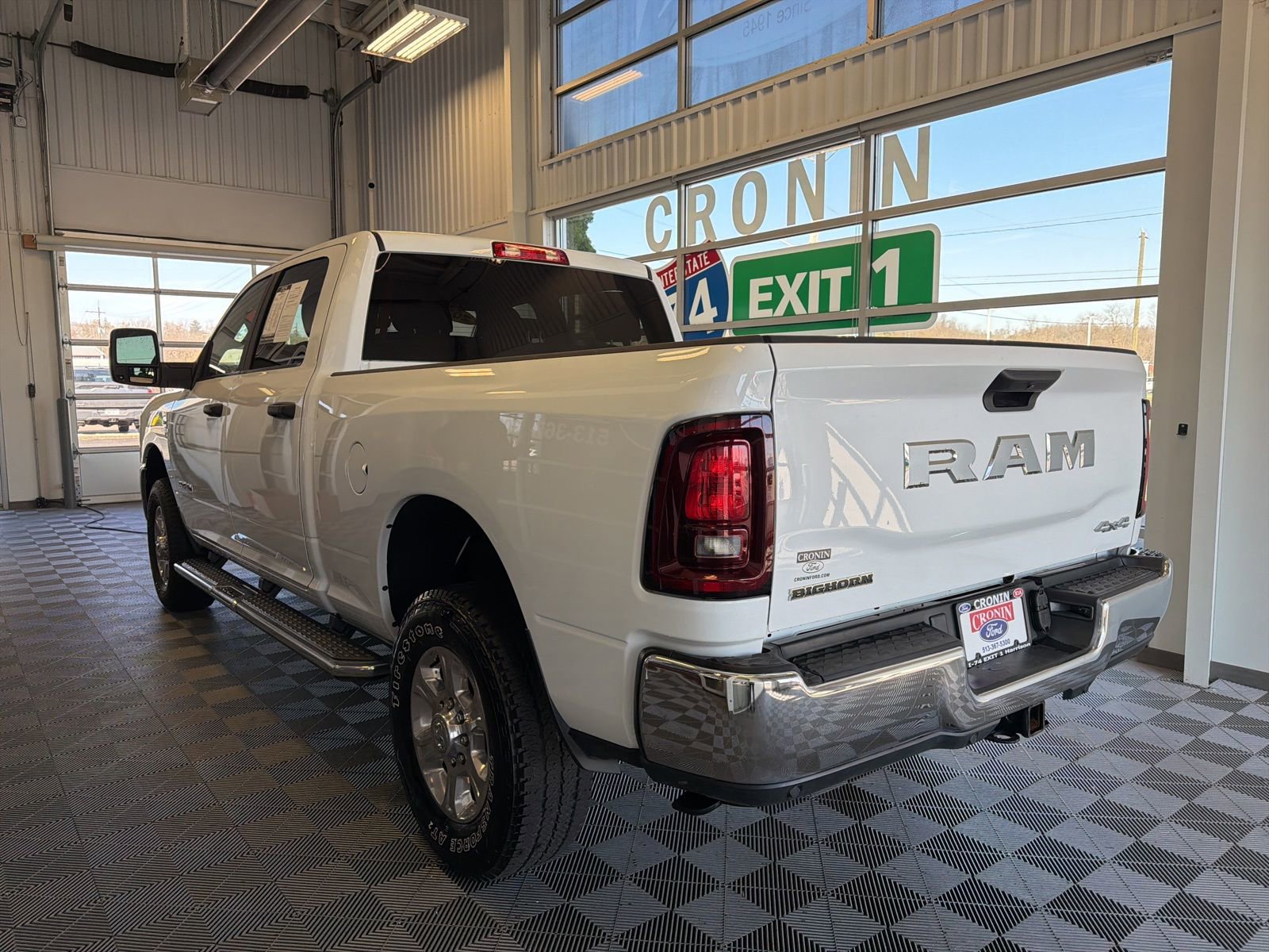 Used 2025 RAM 2500 Big Horn AWD/4WD image 4