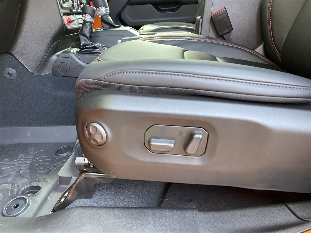 New 2025 Jeep Gladiator Rubicon w/ Safety Group image 14