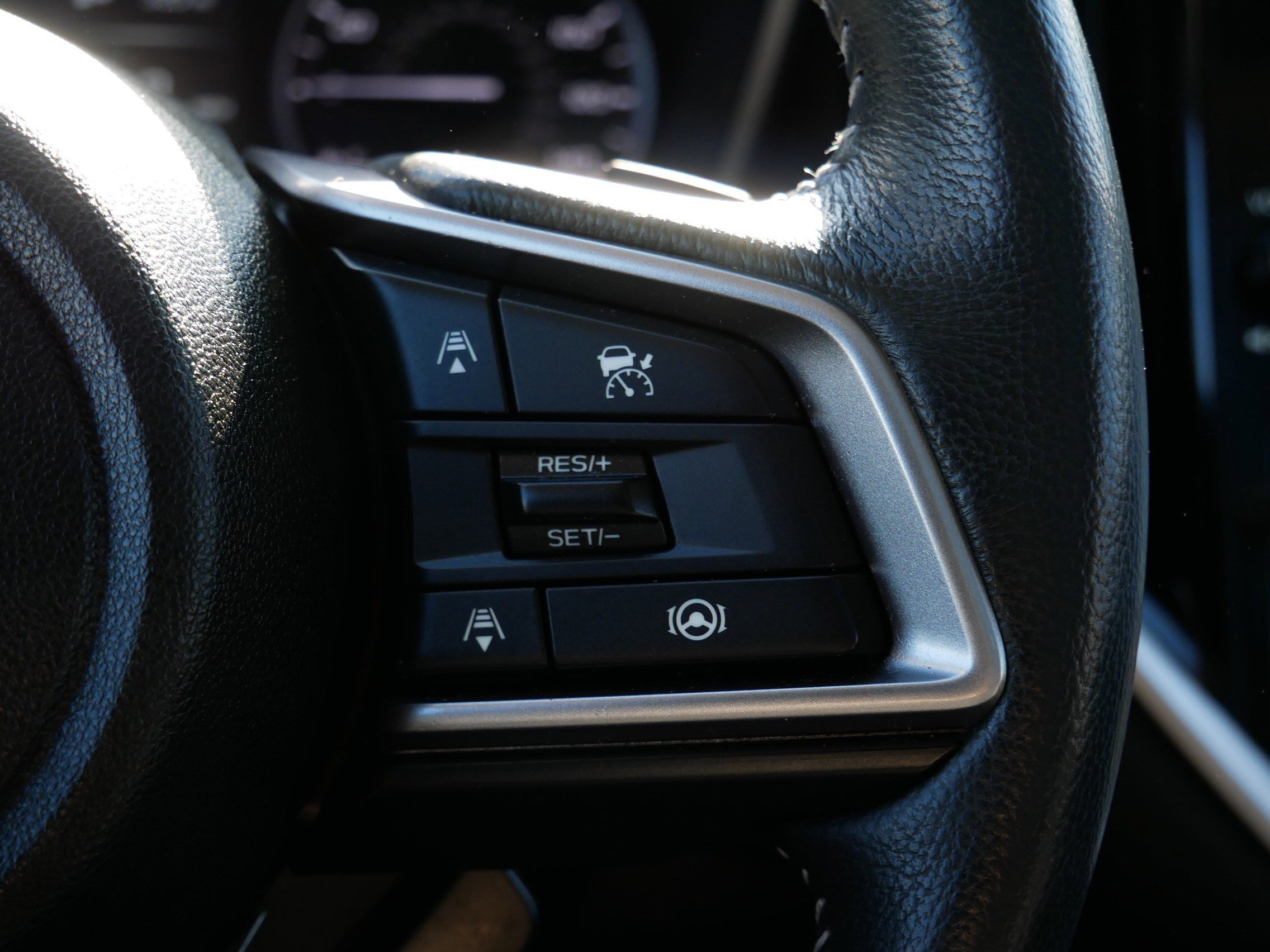 Used 2023 Subaru Ascent Limited w/ Technology Package image 29