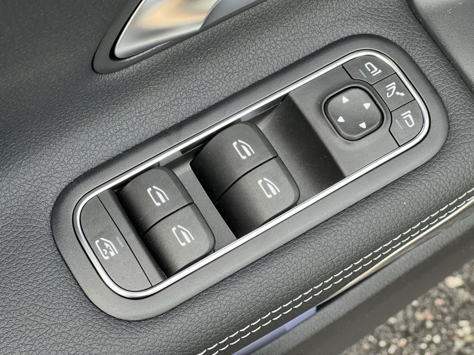 Certified 2026 Mercedes-Benz CLA 250 4MATIC image 13