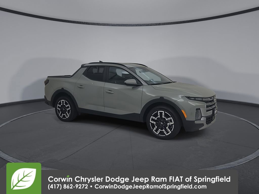 Used 2025 Hyundai Santa Cruz Limited AWD/4WD image 2