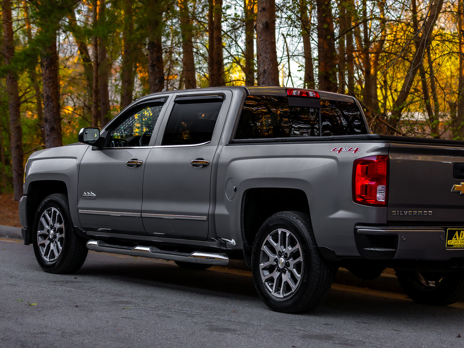 Used 2017 Chevrolet Silverado 1500 High Country image 49