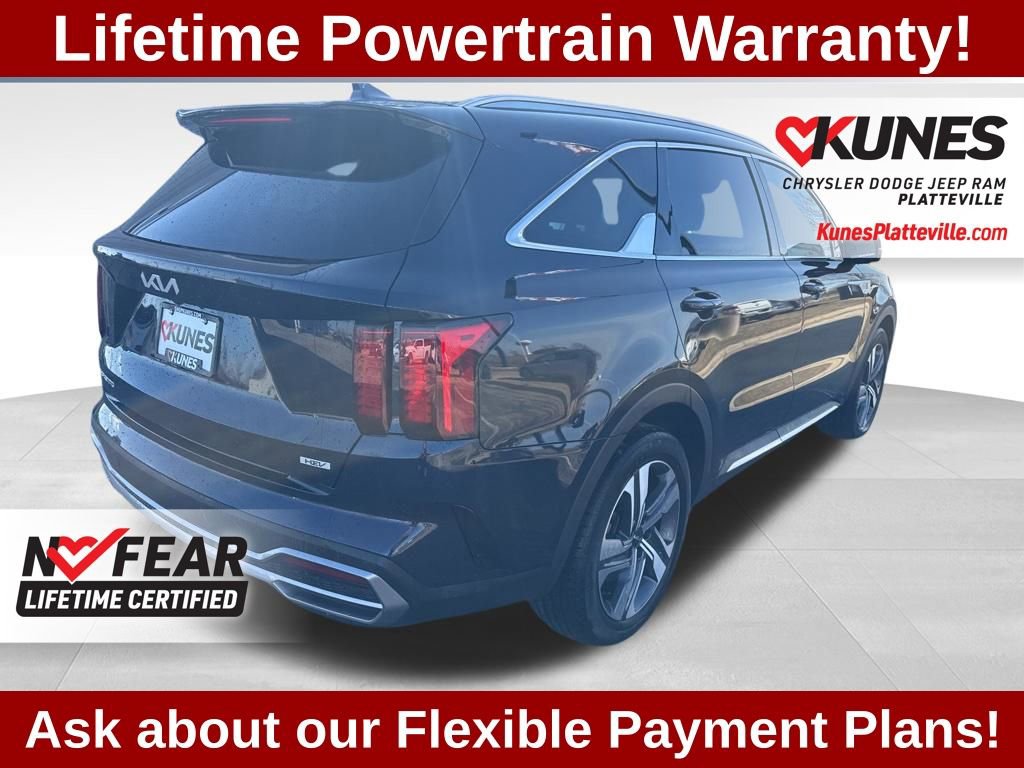 Used 2023 Kia Sorento EX image 4