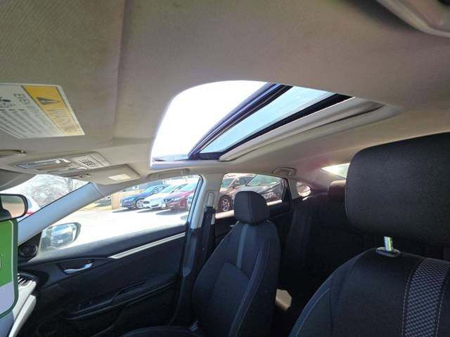 Used 2019 Honda Civic EX image 7