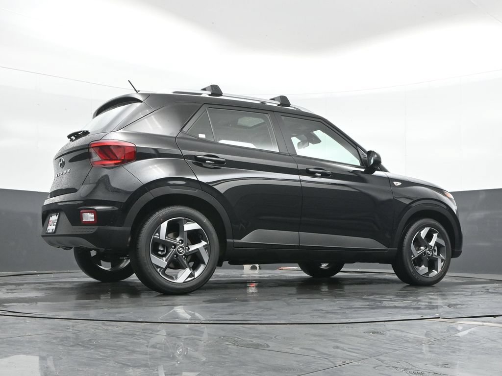 New 2026 Hyundai Venue SEL FWD image 44