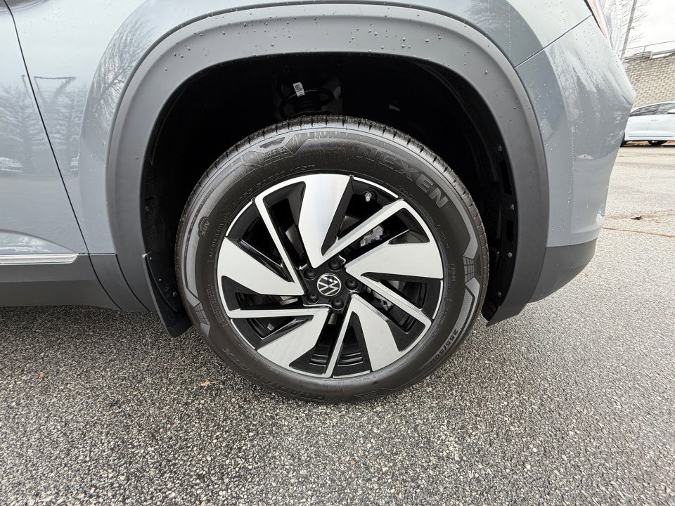 New 2026 Volkswagen Atlas SEL image 25