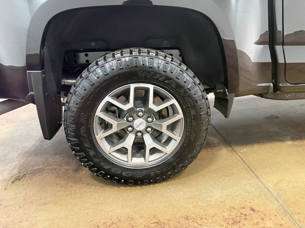 Used 2022 GMC Canyon AT4 w/ Trailering Package image 90