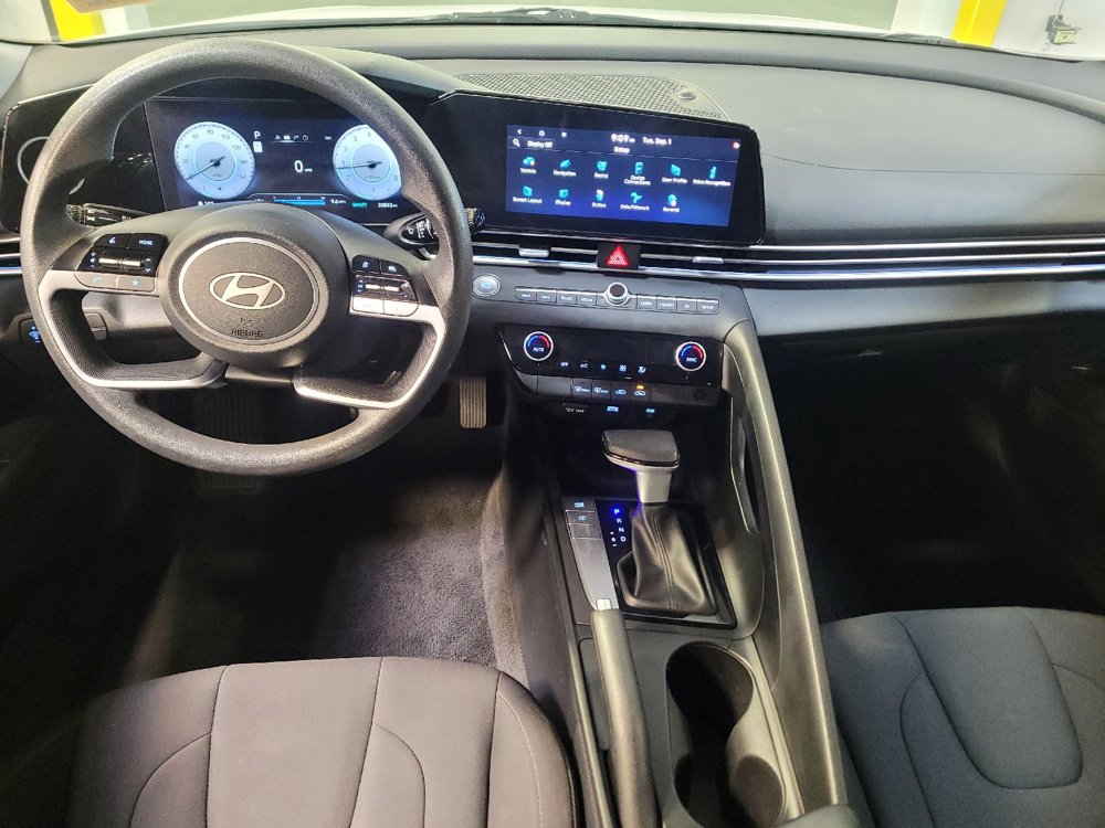 Used 2024 Hyundai Elantra SEL FWD image 22
