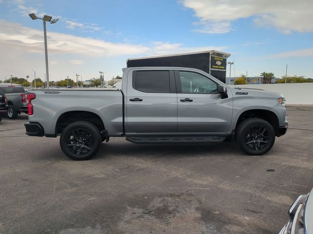 Used 2025 Chevrolet Silverado 1500 LT Trail Boss w/ Convenience Package II AWD/4WD image 9