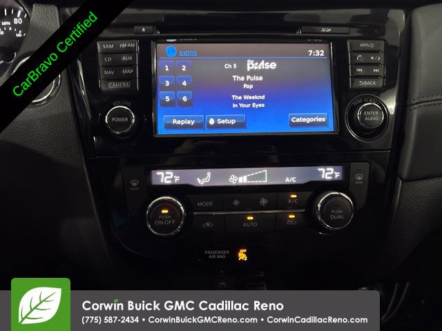 Used 2017 Nissan Rogue SL FWD image 19