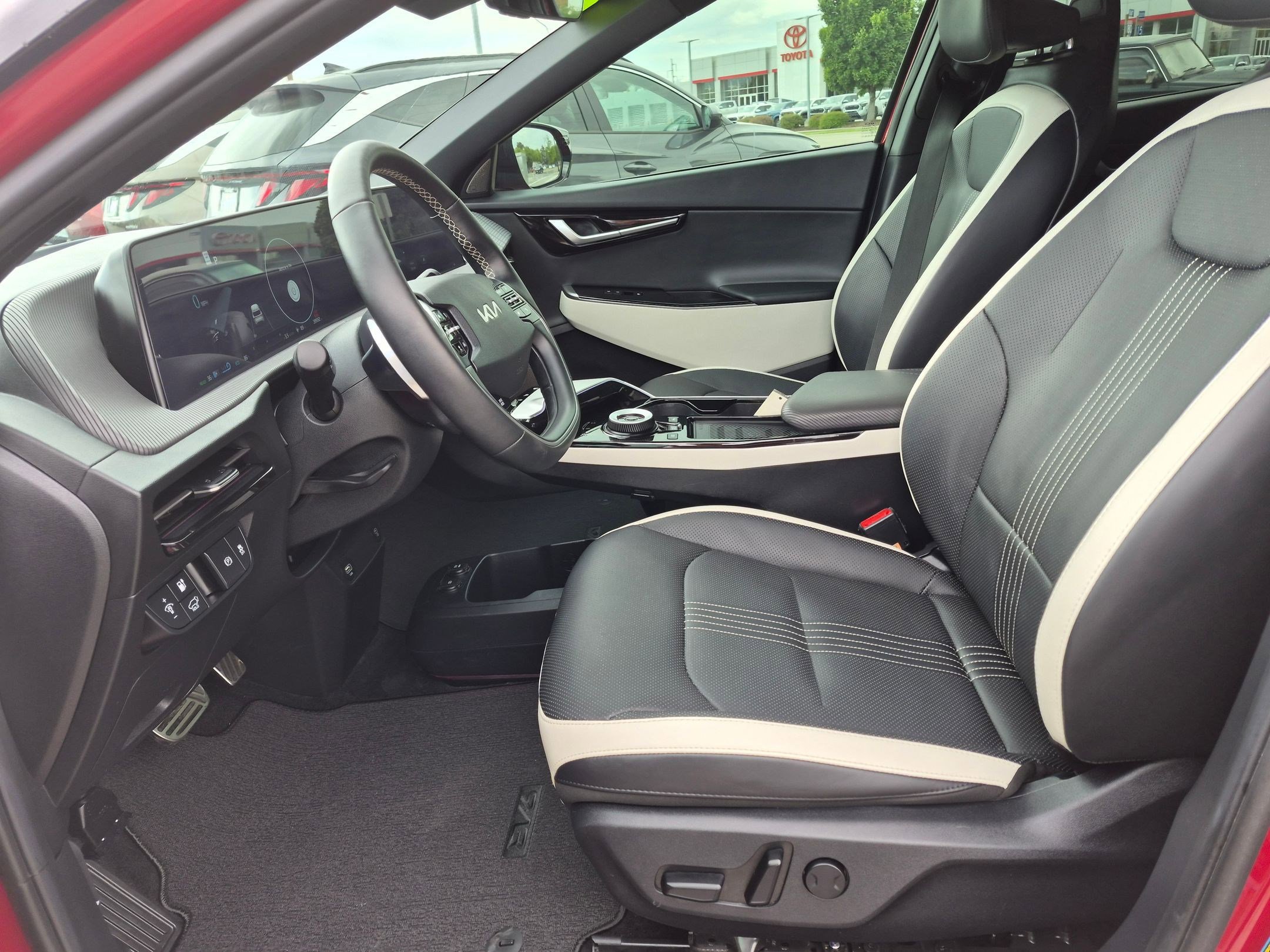 Used 2024 Kia EV6 GT-Line AWD/4WD image 17