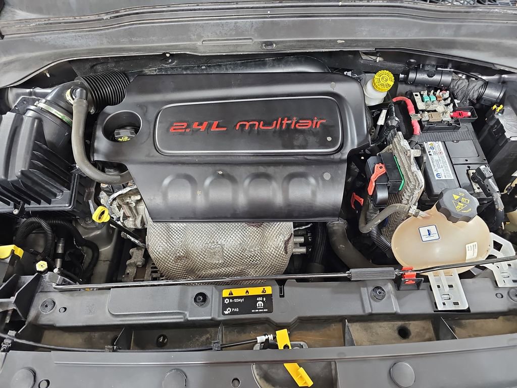 Used 2018 Jeep Renegade Trailhawk w/ UConnect 8.4 Nav Group image 36