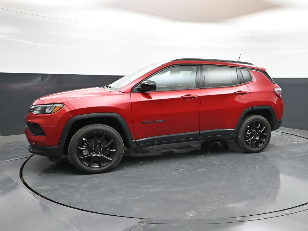 New 2026 Jeep Compass Latitude AWD/4WD image 32