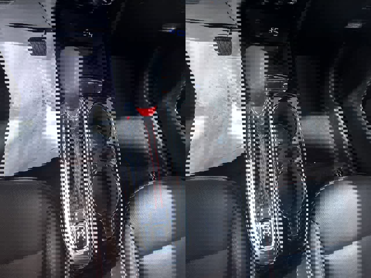 Used 2025 Chevrolet Trax RS w/ Sunroof Package image 29