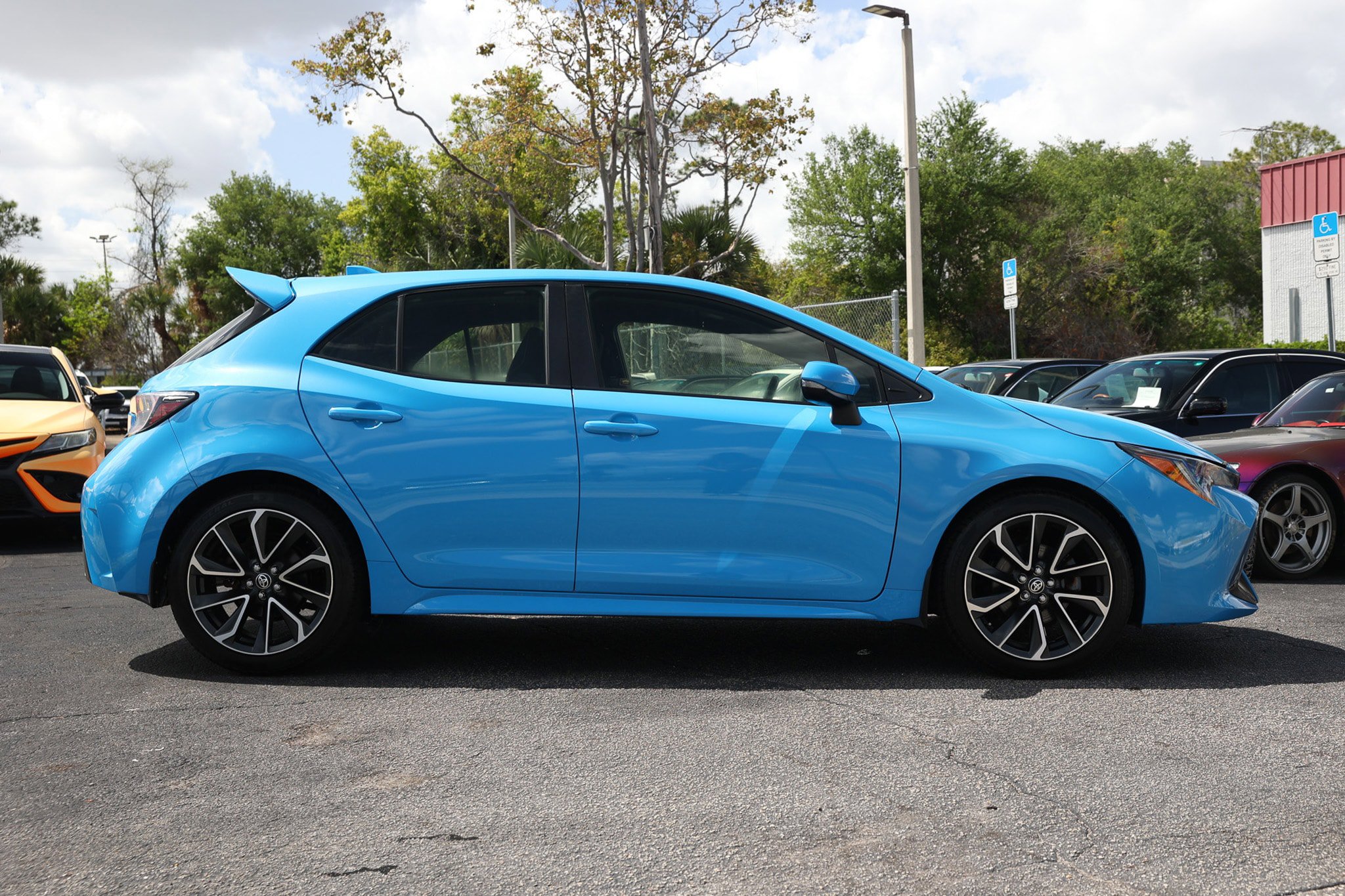 Used 2019 Toyota Corolla SE FWD image 19
