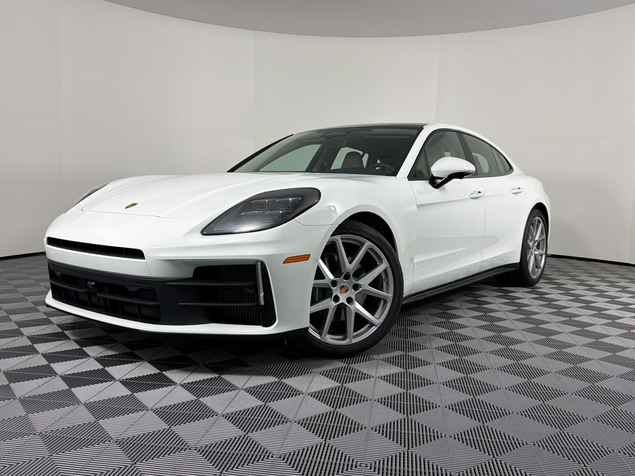 New 2026 Porsche Panamera