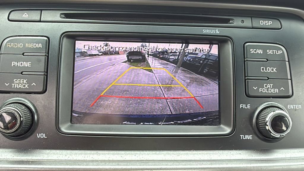 Used 2017 Kia Optima LX FWD image 33