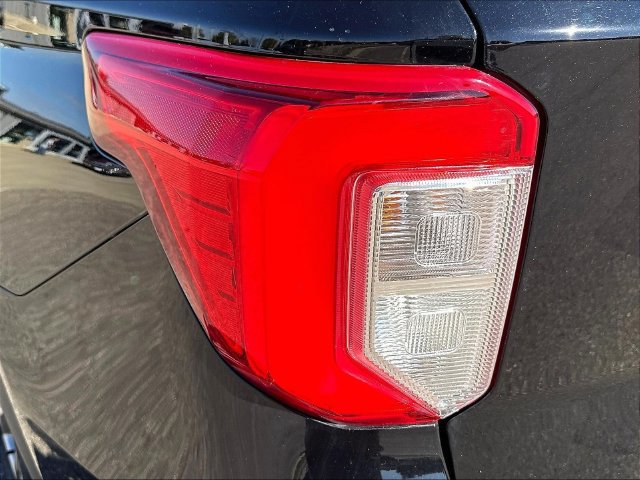 Certified 2023 Ford Explorer XLT w/ Equipment Group 202A AWD/4WD image 26