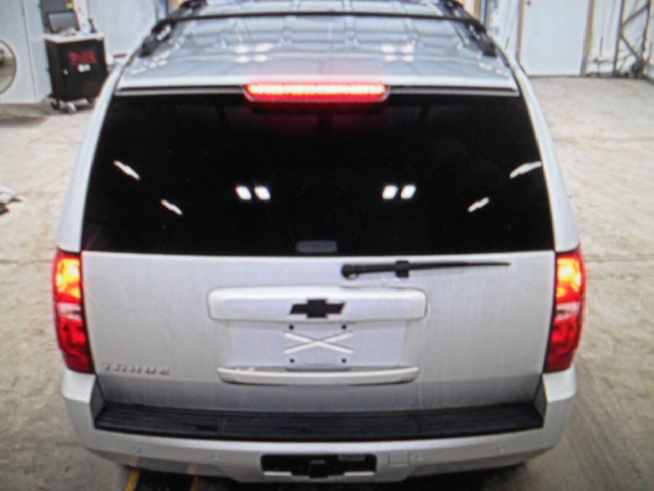 Used 2011 Chevrolet Tahoe LT w/ Luxury Package image 3