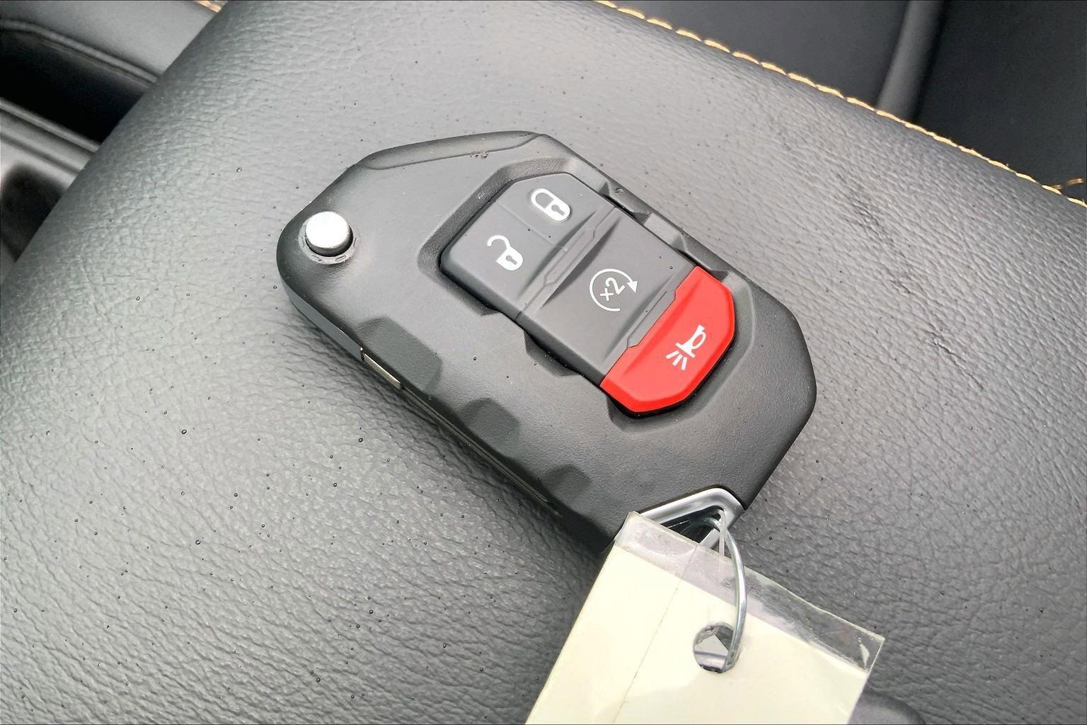 Certified 2025 Jeep Wrangler Sahara image 13