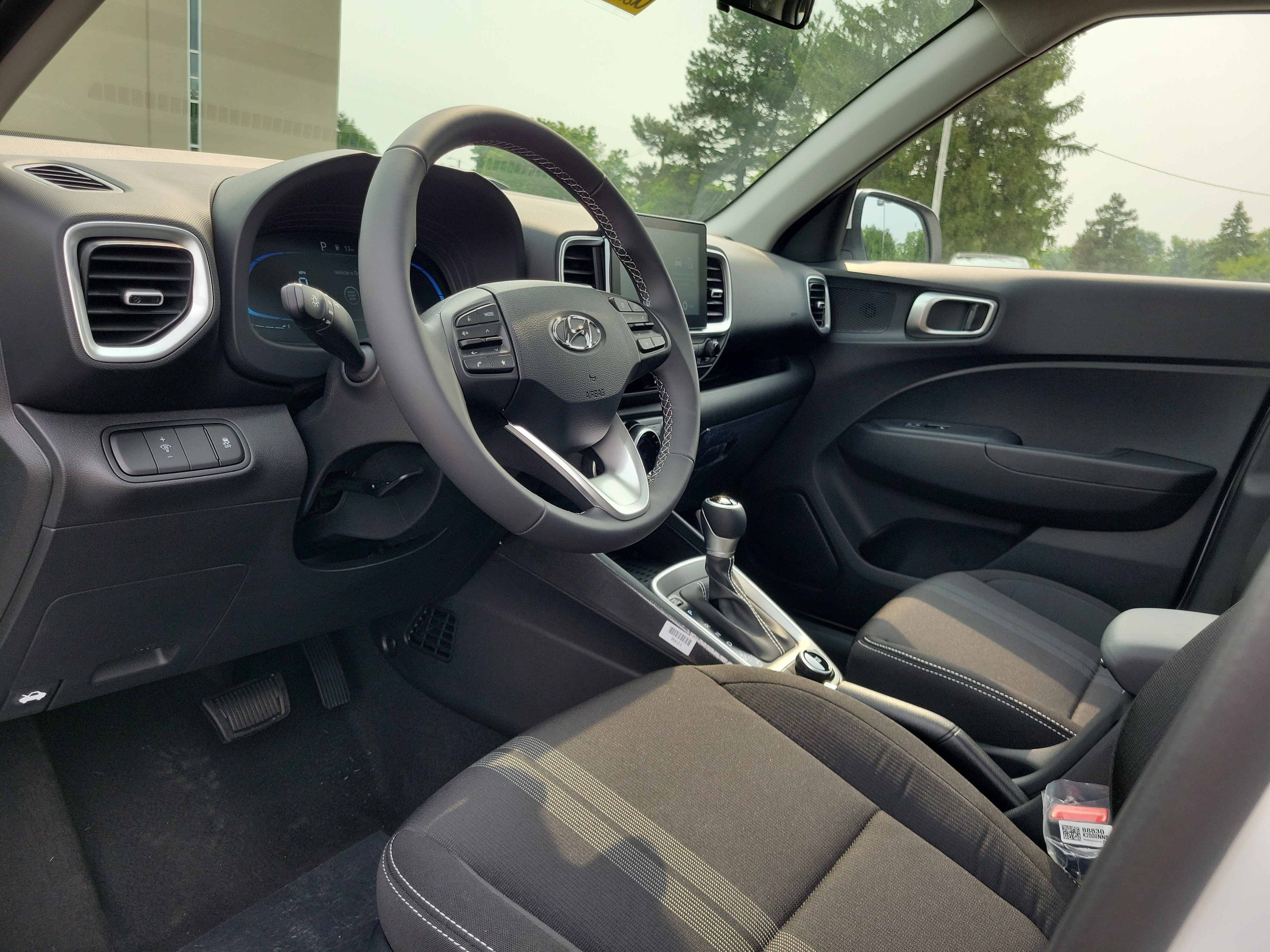 New 2026 Hyundai Venue SEL FWD image 19